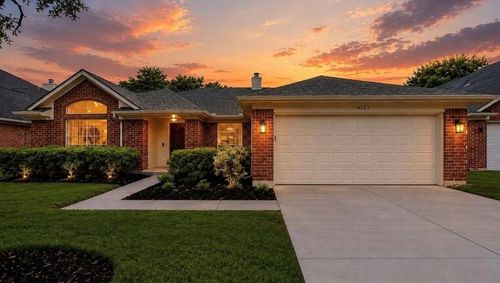 4527 Brookren Ct, Pearland, TX, 77584-8689 | Card Image
