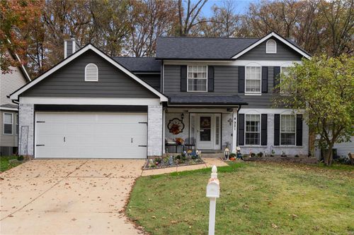 921 Big Bend Station Drive, Manchester, MO, 63088 | Card Image