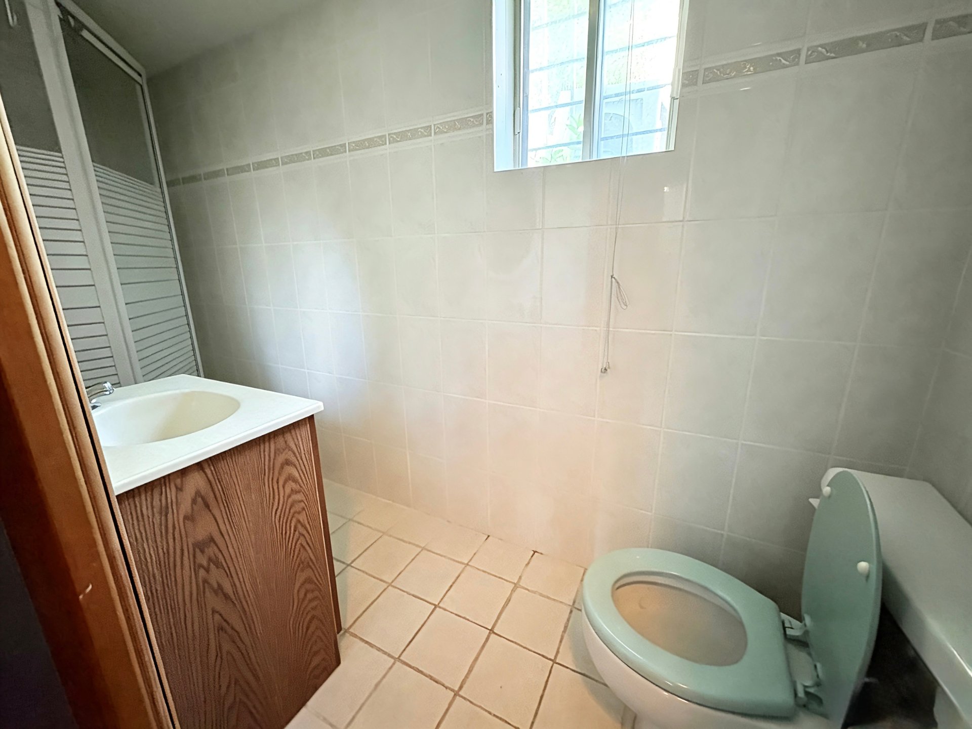 Residential Lease in Longueuil (Saint-Hubert) 4