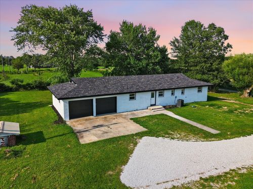 3760 E Shelby Rd, Springfield, MO, 65803-8068 | Card Image