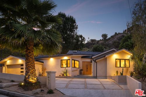 3637 Loadstone Dr, Sherman Oaks, CA, 91403-4517 | Card Image
