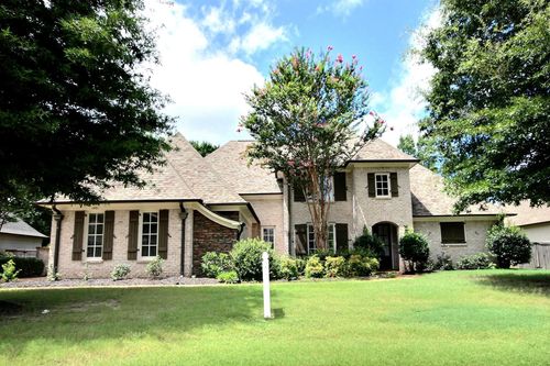 1581 Brackenshire Ln, Collierville, TN, 38017-2441 | Card Image