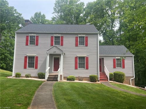 209 Cedar Ln, North Wilkesboro, NC, 28659-4525 | Card Image