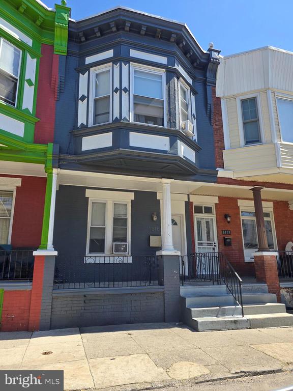 Residential in PHILADELPHIA 4