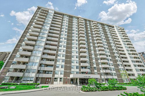 402-44 Falby Crt, Ajax, ON, L1S3L1 | Card Image