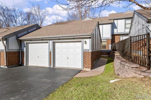 13112 Royal Pines Dr, Saint Louis, MO, 63146-2251 | Card Image