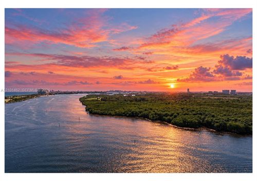 ph20-500 Bayview Dr, Sunny Isles Beach, FL, 33160-4780 | Card Image