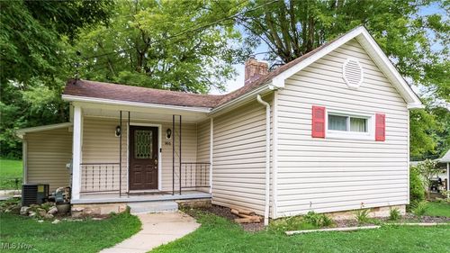 1416 Mitchell Ave, Zanesville, OH, 43701-6832 | Card Image