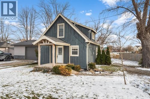 {{alt}} | Card Image