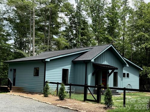 30 Sandys Home Pl, Mars Hill, NC, 28754-6986 | Card Image
