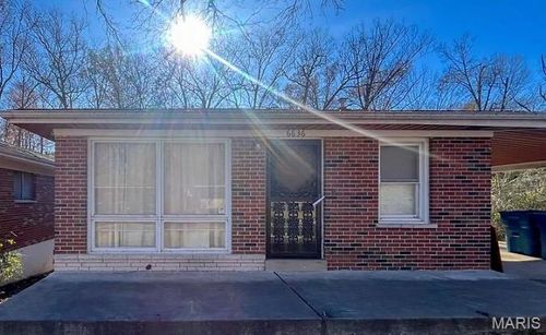 6636 Kenwood Dr, Saint Louis, MO, 63121-3129 | Card Image