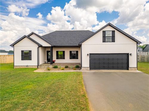111 Planters Way, Auburn, KY, 42206 | Card Image