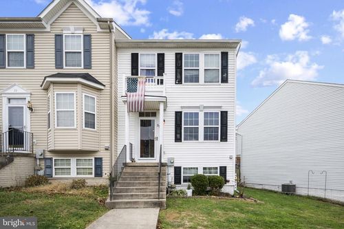 27 Litchfield Ln W, MARTINSBURG, WV, 25405-9642 | Card Image