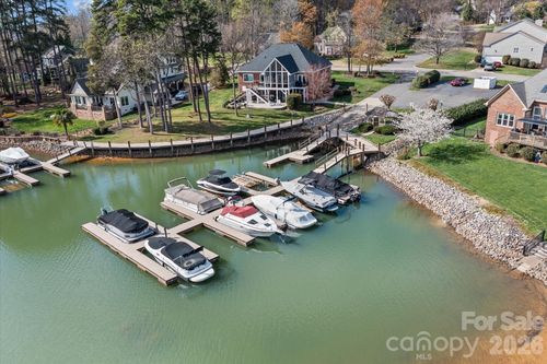 434 Catalina Dr, Mooresville, NC, 28117-9639 | Card Image
