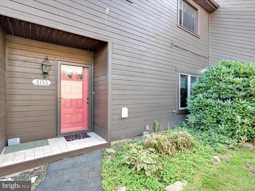 405 Village Rd, ORWIGSBURG, PA, 17961-9659 | Card Image