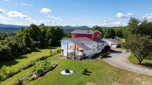 1144 Center Rd, Hardwick, VT, 05843-9528 | Card Image