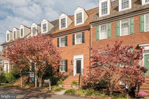 319 Chestertown St, GAITHERSBURG, MD, 20878-5686 | Card Image