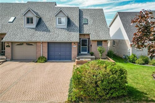 4584 Juniper Crt, Beamsville, ON, L3J0C8 | Card Image