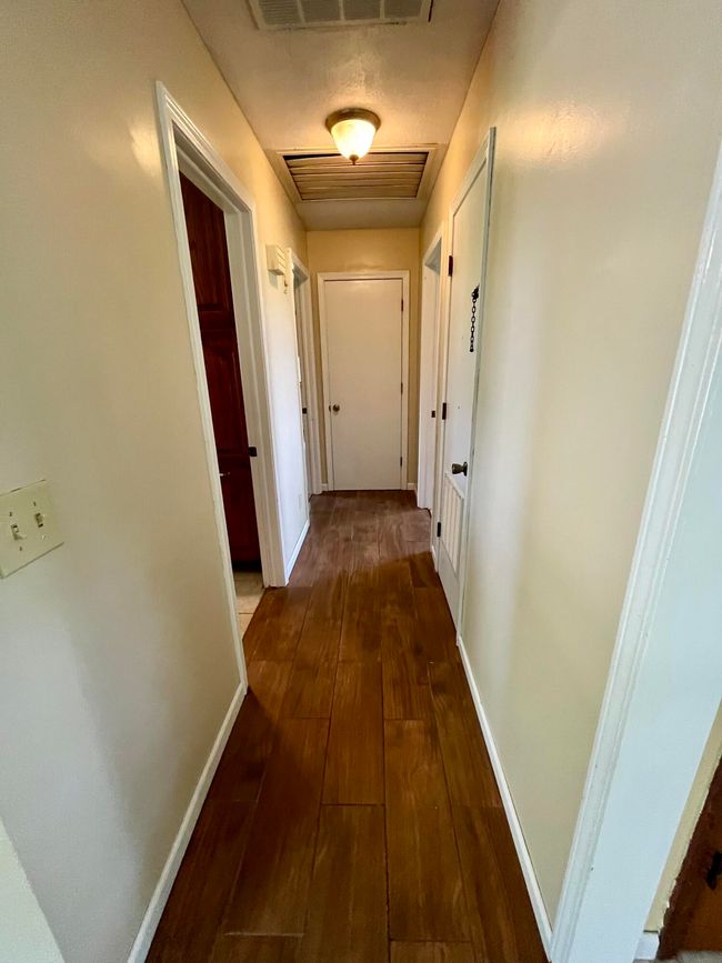 Hall to Bedrooms | Image 11