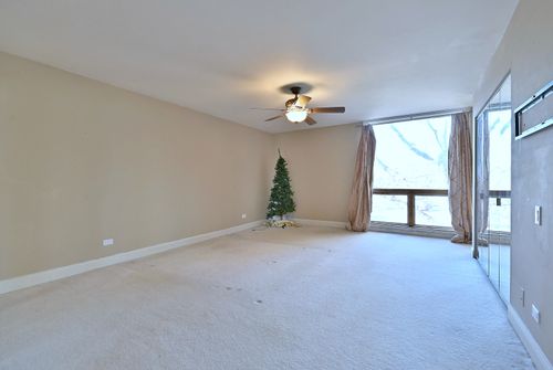 7 Birch Tree Ct, Elmhurst, IL, 60126-5220 | Card Image