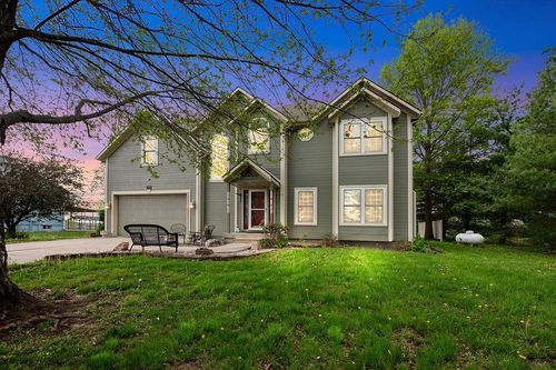 1330 N Lake City Valley Road, Buckner, MO, 64056 | Card Image