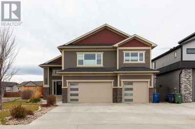 2413 Aspen Dr, House other with 5 bedrooms, 3 bathrooms and 7 parking in Coaldale AB | Image 1