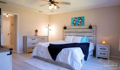 2661 Hidden Estates Cir, Navarre, FL, 32566-7860 | Card Image