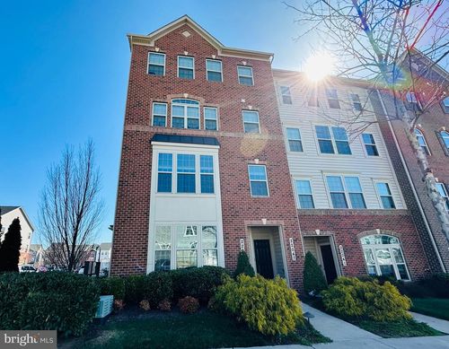 401l-22045 Broadway Ave, CLARKSBURG, MD, 20871-3474 | Card Image