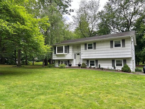 7 S Van Dyke Ave, Airmont, NY, 10901-6411 | Card Image