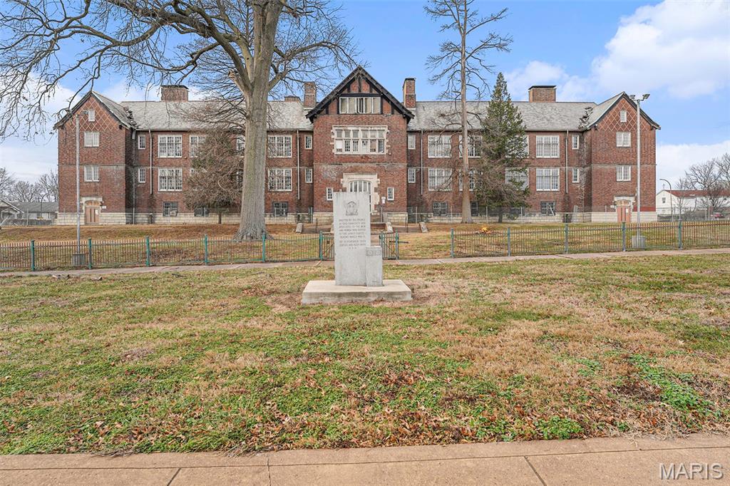 Commercial Sale in St Louis 3