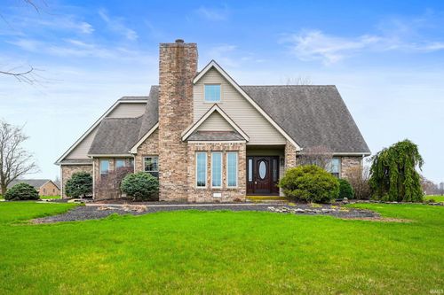 92 W Golf Brook Dr, Portland, IN, 47371-8772 | Card Image