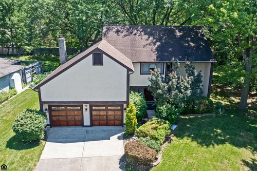 90 Spring Creek Dr, Westerville, OH, 43081-2533 | Card Image
