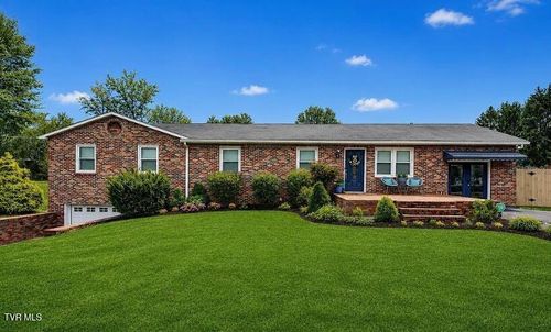 500 Sunnyvale Dr, Johnson City, TN, 37601-1892 | Card Image