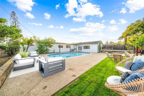 639 Live Oak Dr, El Cajon, CA, 92020-5631 | Card Image