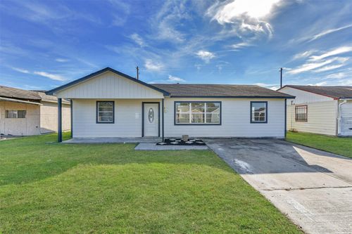 3305 Stallings Dr, Houston, TX, 77088-3141 | Card Image