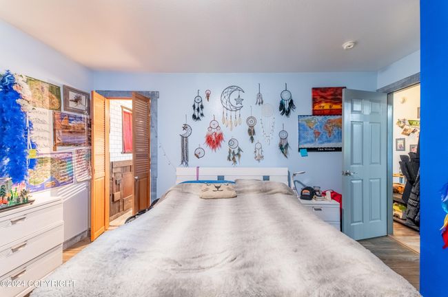 Upstairs Bedroom w/ 1/2 bath | Image 38