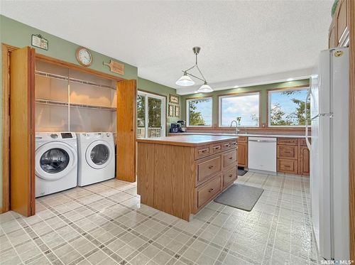 345 Aspen Dr, Swift Current, SK, S9H3Z8 | Card Image