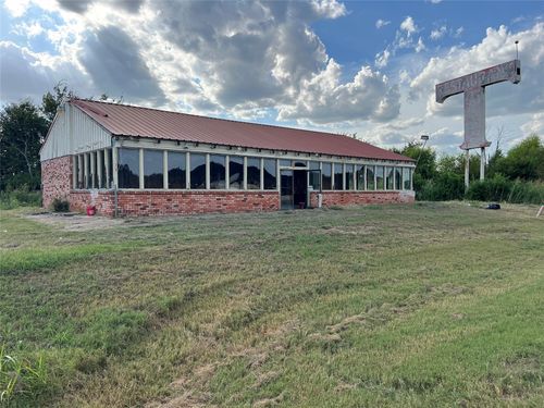 7002 S Interstate Highway 45 W, Corsicana, TX, 75109-5448 | Card Image