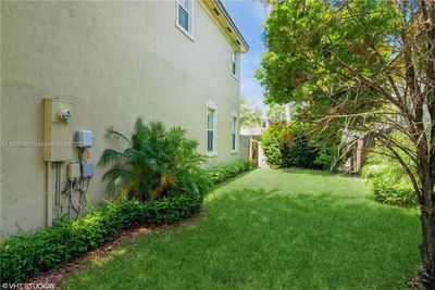 0 - 7476 Nw 113th Path, Townhouse with 5 bedrooms, 3 bathrooms and null parking in Doral FL | Image 3