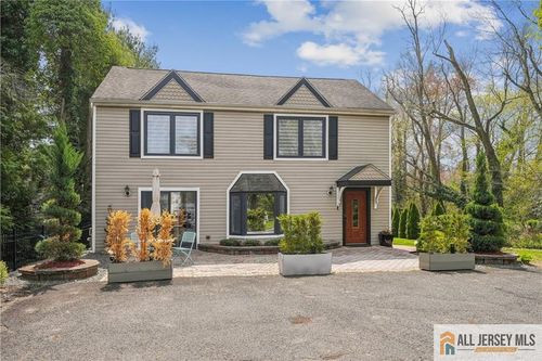 52 State Route 33, Freehold, NJ, 07728-2504 | Card Image