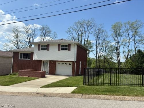 224 Lorraine Drive, Weirton, WV, 26062 | Card Image