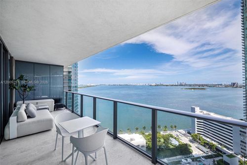 2101-650 Ne 32nd St, Miami, FL, 33137-5256 | Card Image