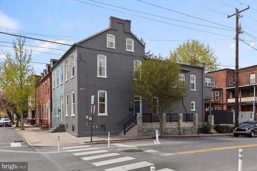 8 N Marshall St, LANCASTER, PA, 17602-3012 | Card Image