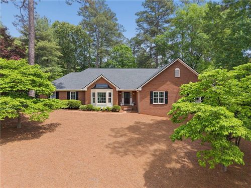 8830 Willowbrae Ln, Roswell, GA, 30076-3571 | Card Image