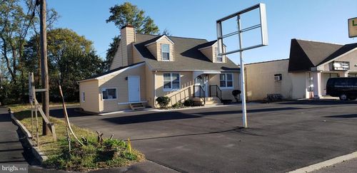 7024 Bristol Pike, LEVITTOWN, PA, 19057-4708 | Card Image