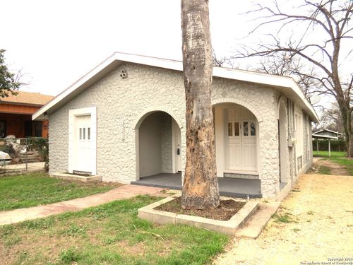 811 Paso Hondo, San Antonio, TX, 78202 | Card Image