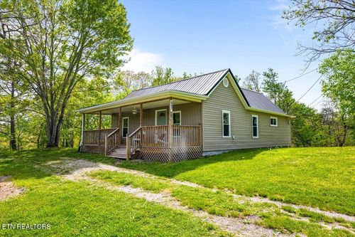 647 Coolidge Rd, La Follette, TN, 37766-7118 | Card Image