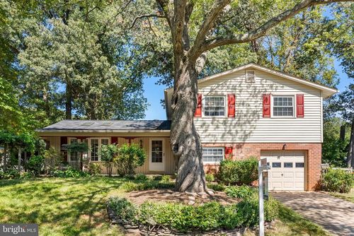 5313 Stonington Dr, FAIRFAX, VA, 22032-2756 | Card Image