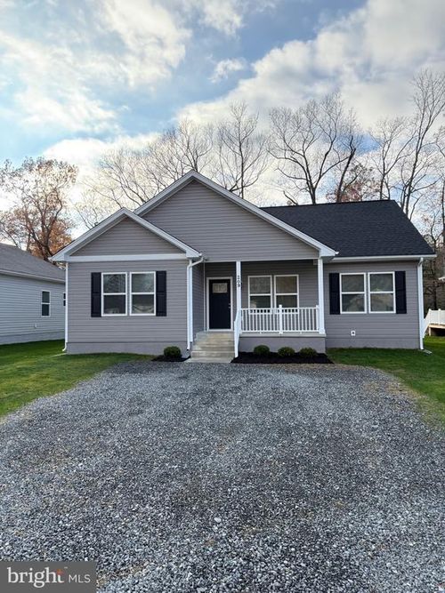 209 Holly Way, COLONIAL BEACH, VA, 22443-3232 | Card Image