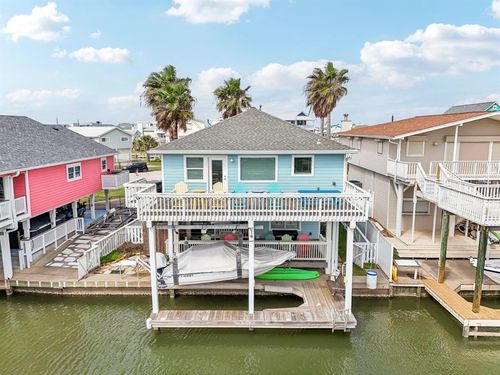 22123 Yoakum Dr, Galveston, TX, 77554 | Card Image